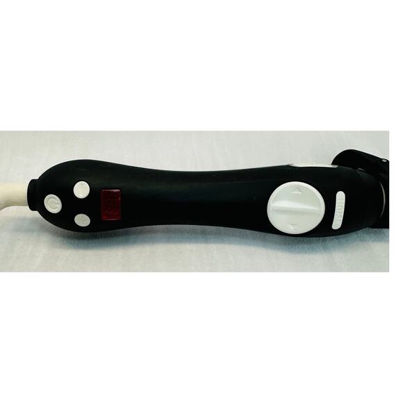 Beachwaver S1 Rotating Curling Iron – 5.5” Barrel - Picture 4 of 5